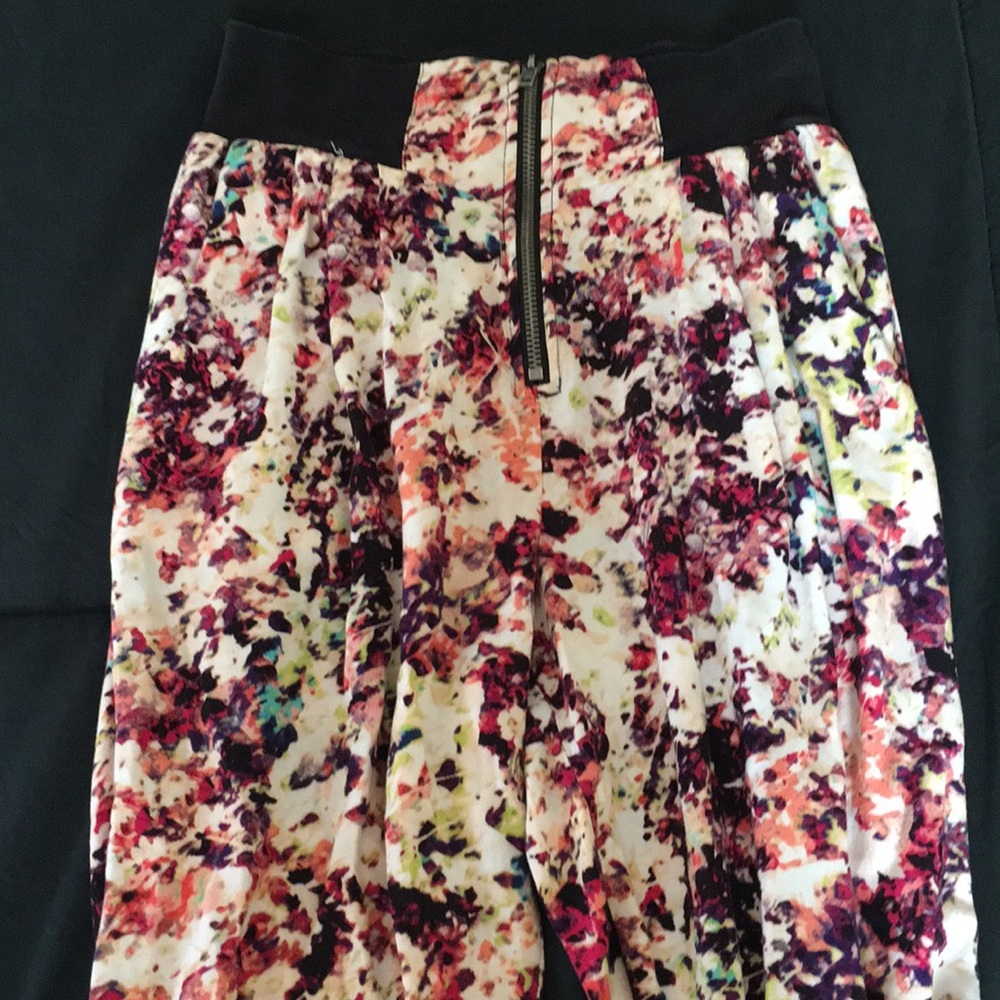 Pants - Picture 2 of 3